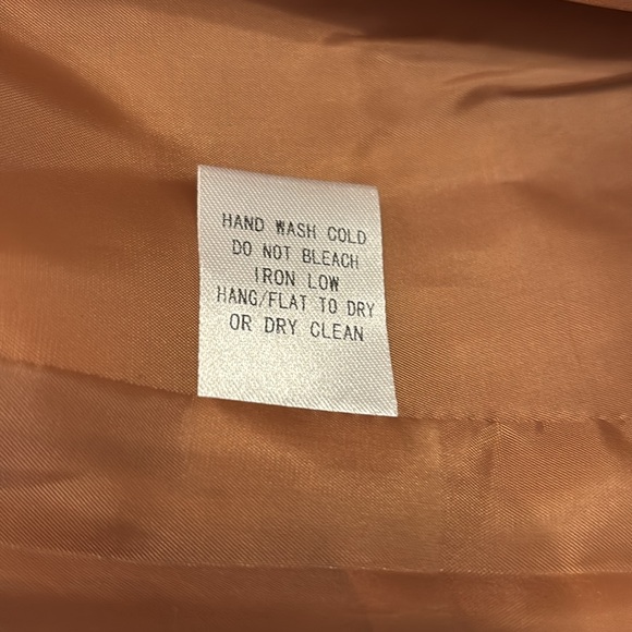 Oddy Jacket - Picture 7 of 8